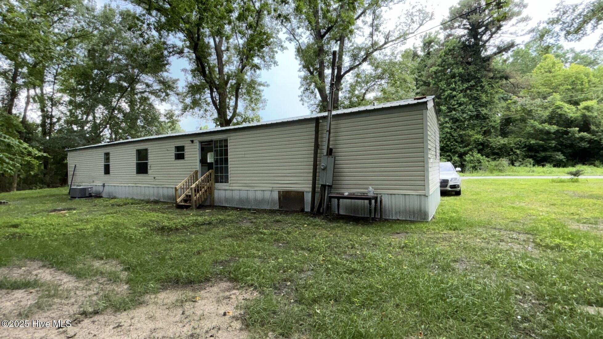 121 Pope Road Rose Hill, NC 28458 - Photo 2 of 16 IMG-20250607-WA1517