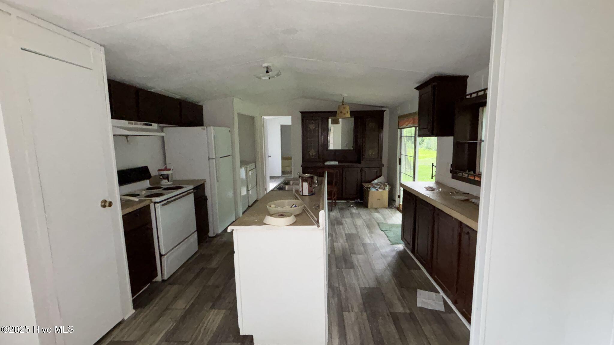 121 Pope Road Rose Hill, NC 28458 - Photo 6 of 16 IMG-20250607-WA1541