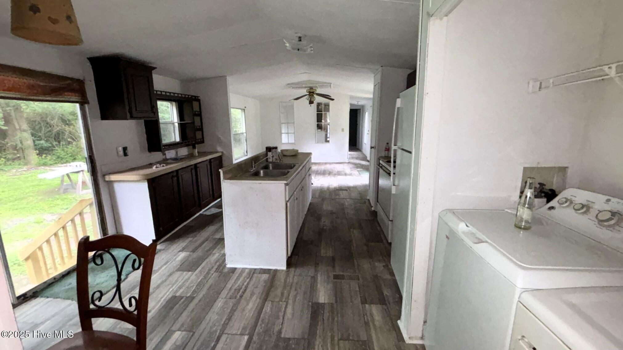 121 Pope Road Rose Hill, NC 28458 - Photo 7 of 16 IMG-20250607-WA1542