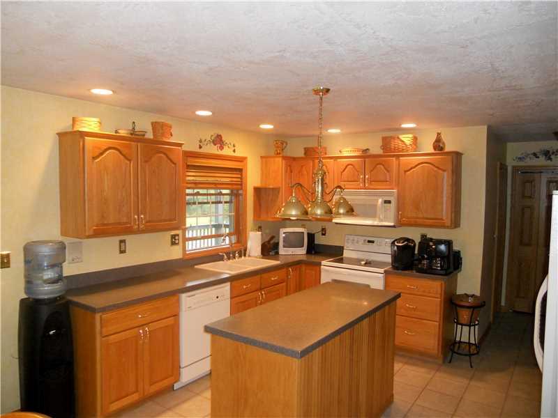 4000 Slope Hill Road Mount Pleasant, PA 15666 - Photo 12 of 25 Kitchen.