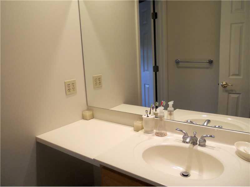 4000 Slope Hill Road Mount Pleasant, PA 15666 - Photo 21 of 25 Master Bath/Spa.