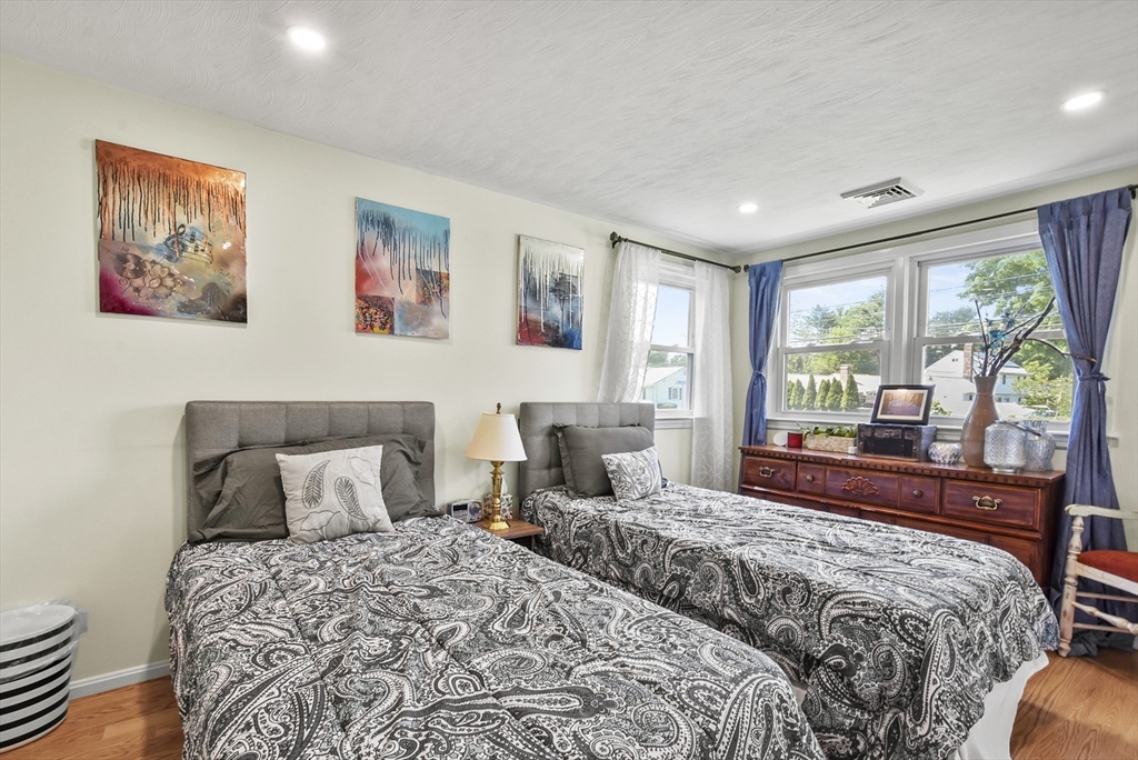14 Griffin Road Framingham, MA 01701 - Photo 17 of 27 Gallery Image 17