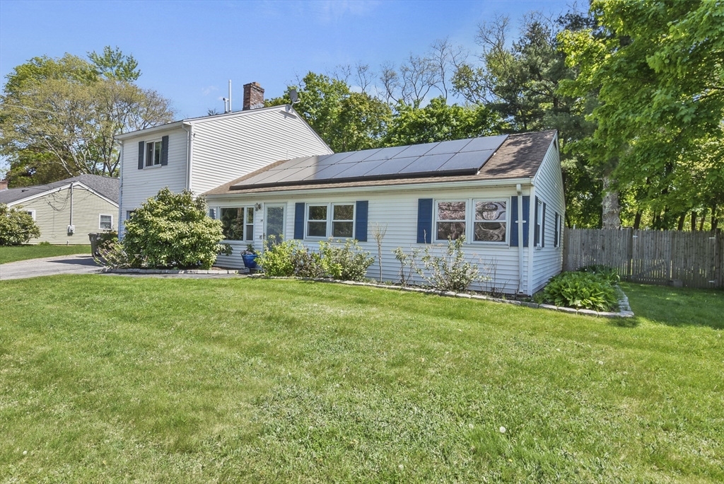 14 Griffin Road Framingham, MA 01701 - Photo 3 of 27 Gallery Image 3