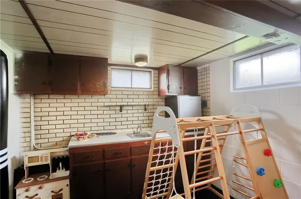 $299,900 | 137 Lapin Lane, Pulaski, PA 16143