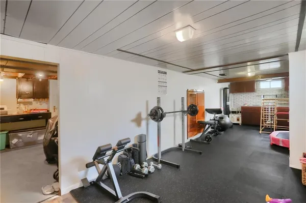 $299,900 | 137 Lapin Lane, Pulaski, PA 16143