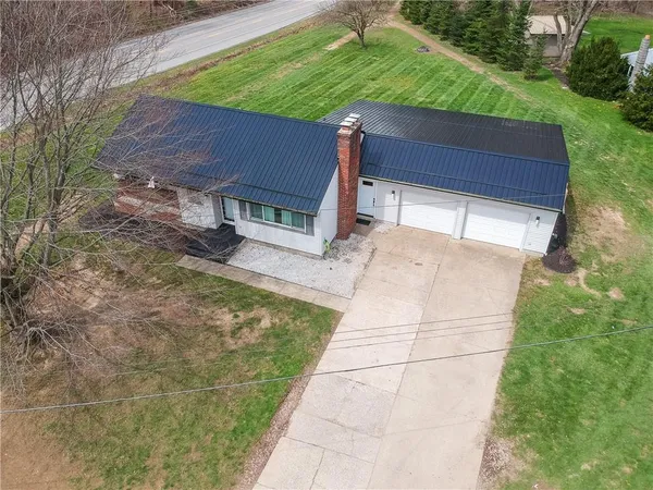 $299,900 | 137 Lapin Lane, Pulaski, PA 16143