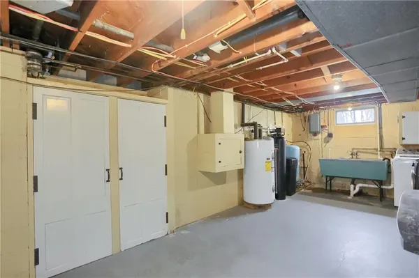 $299,900 | 137 Lapin Lane, Pulaski, PA 16143