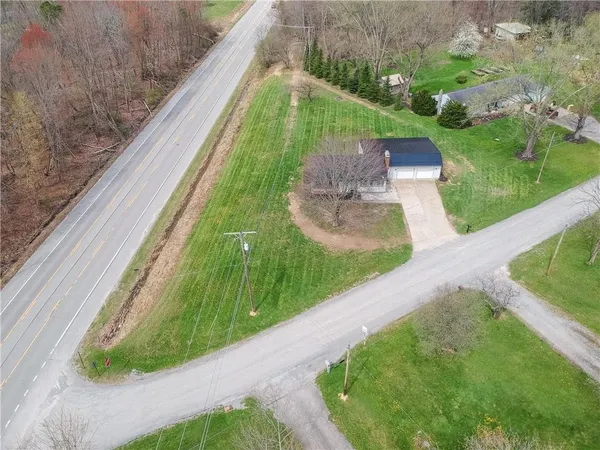 $299,900 | 137 Lapin Lane, Pulaski, PA 16143