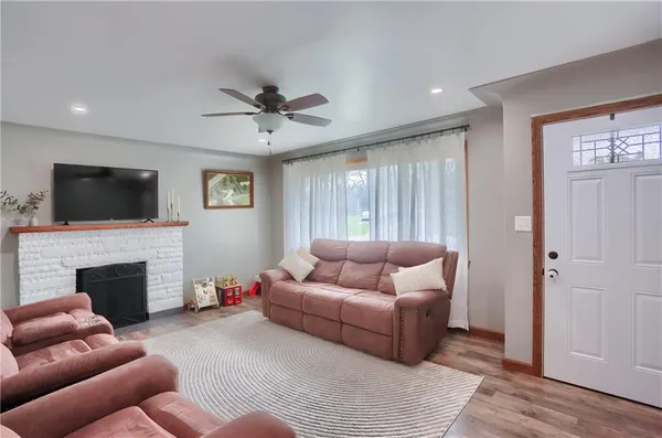 $299,900 | 137 Lapin Lane, Pulaski, PA 16143