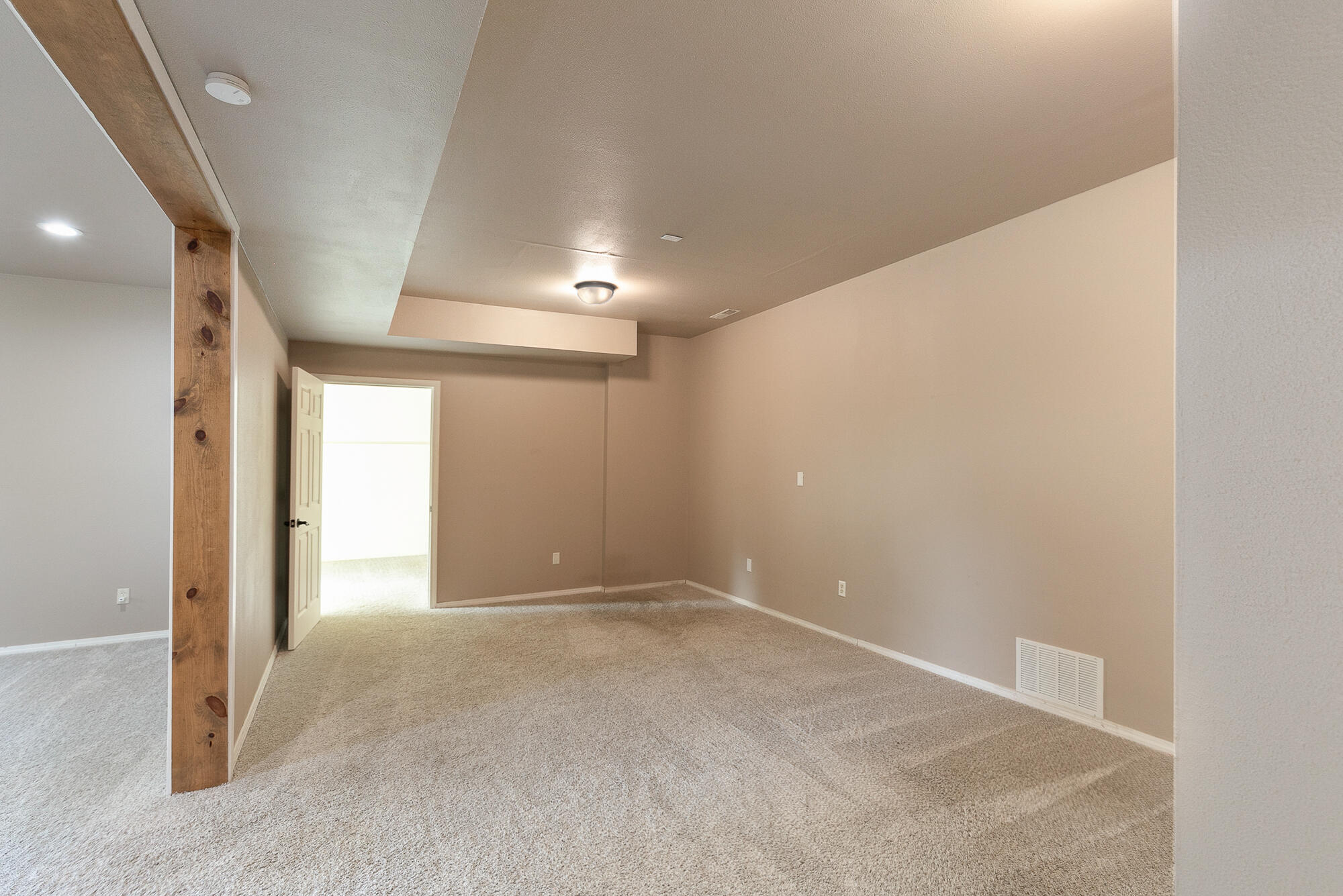 1556 East 464th Road Bolivar, MO 65613 - Photo 32 of 56 7M4A5662