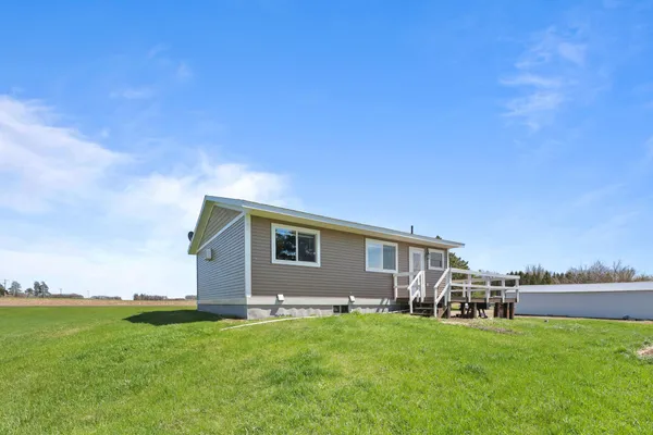 $300,000 | 14403 65th Avenue Northeast, Rice, MN 56367