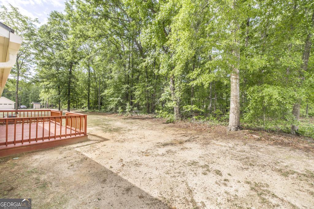 904 Robinhood Road Dublin, GA 31021 - Photo 29 of 29 a view of backyard with green space
