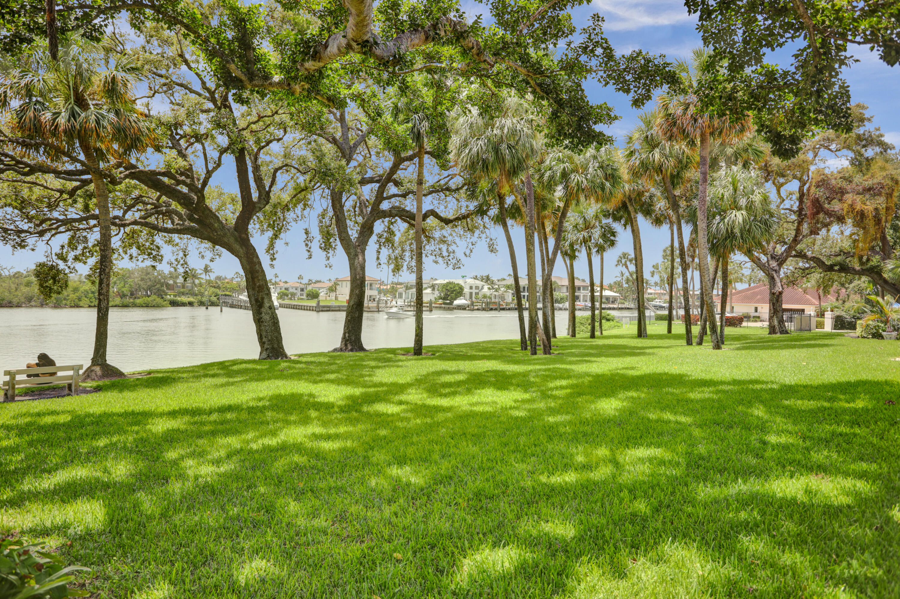 396 Golfview Road, Unit B North Palm Beach, FL 33408 - Photo 19 of 26 3W1A5854