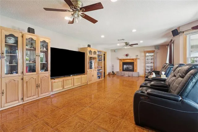 $325,000 | Undisclosed Address, Marrero, LA 70072