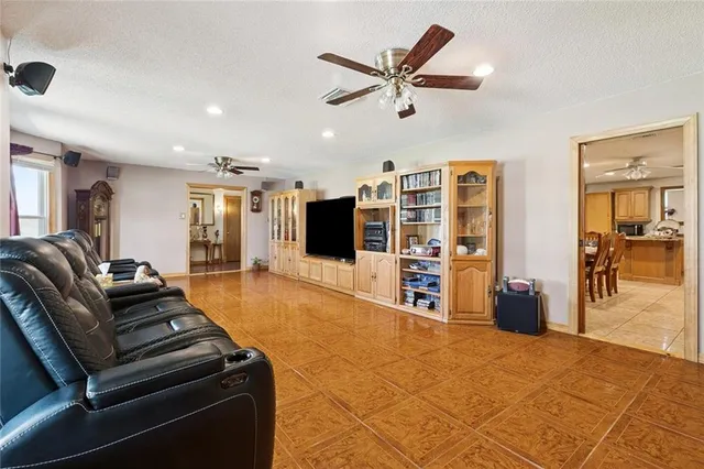 $325,000 | Undisclosed Address, Marrero, LA 70072