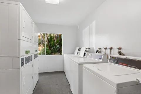 $490,000 | 6876 Hyde Park Drive, Unit G, San Diego, CA 92119