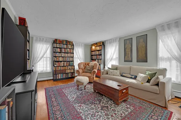 $750,000 | 6 Connor Lane, Princeton, MA 01541