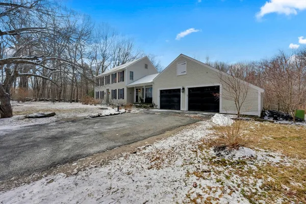 $750,000 | 6 Connor Lane, Princeton, MA 01541