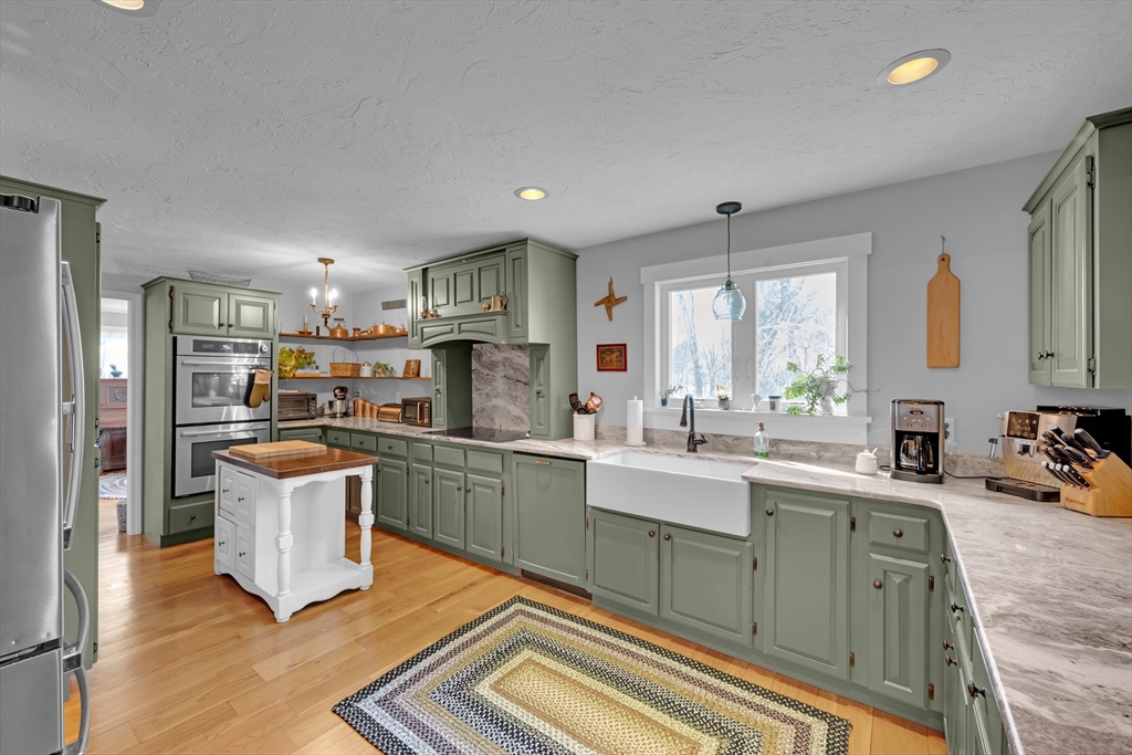 6 Connor Lane Princeton, MA 01541 - Photo 3 of 42