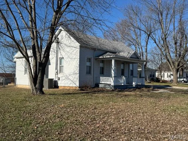 $174,900 | 1227 North Washington Avenue, Union, MO 63084