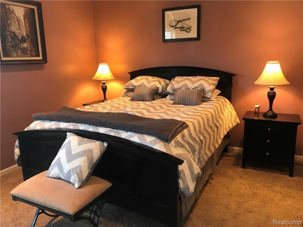 3389 Tremonte Circle Rochester, MI 48306 - Photo 11 of 14 CC29EAD5-3D10-4ABD-A950-1263F8E7907F.jpeg