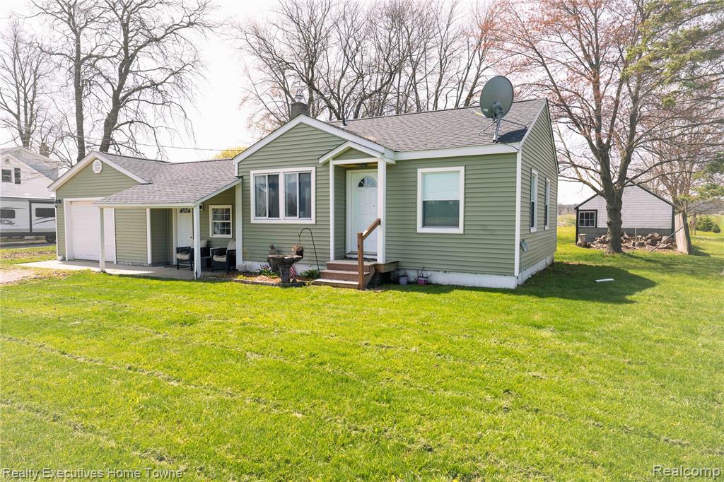5017 North Road North Street, MI 48049 - Photo 2 of 27