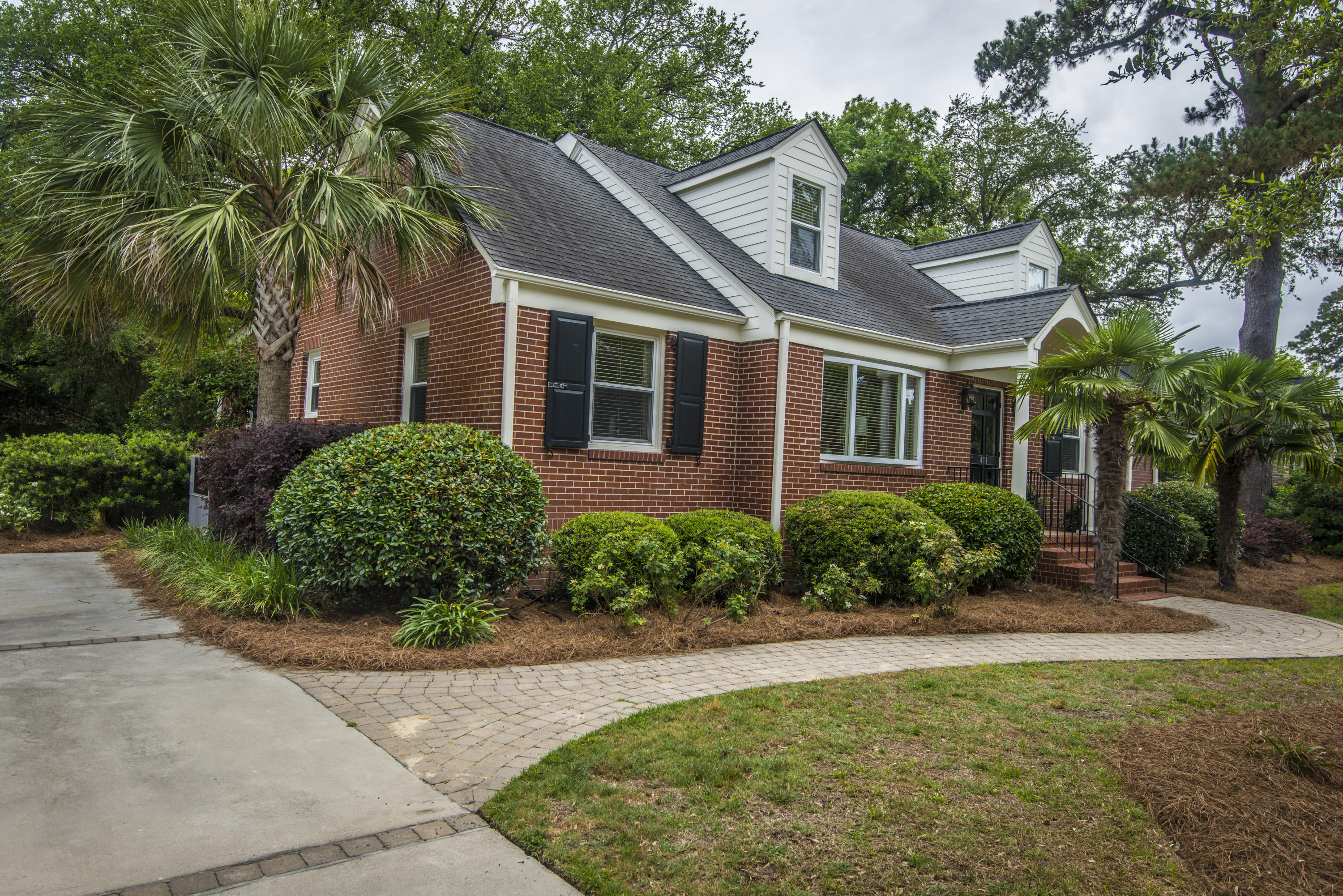 411 Japonica Road Mount Pleasant, SC 29464 - Photo 2 of 29 Front
