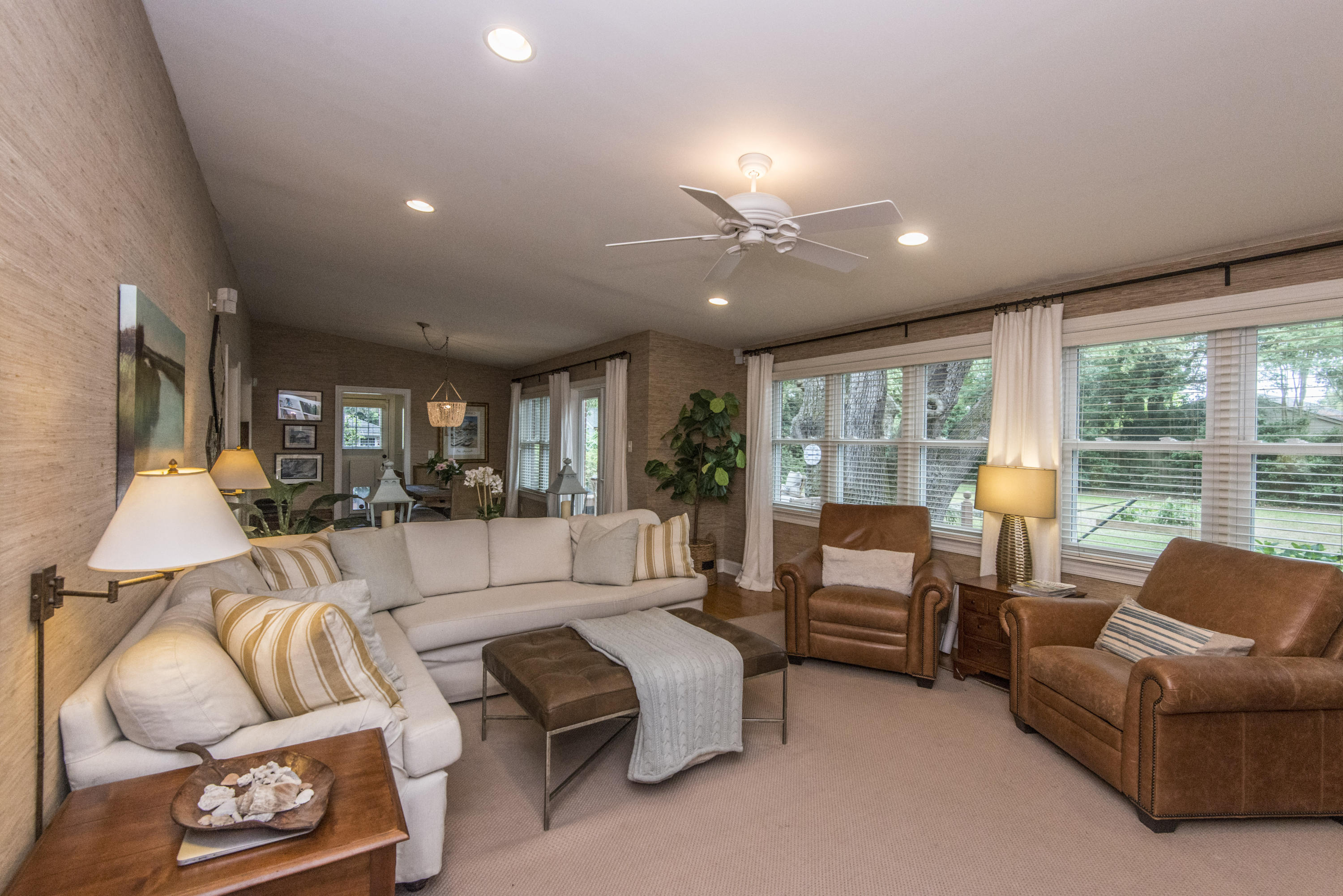 411 Japonica Road Mount Pleasant, SC 29464 - Photo 12 of 29 Great Room