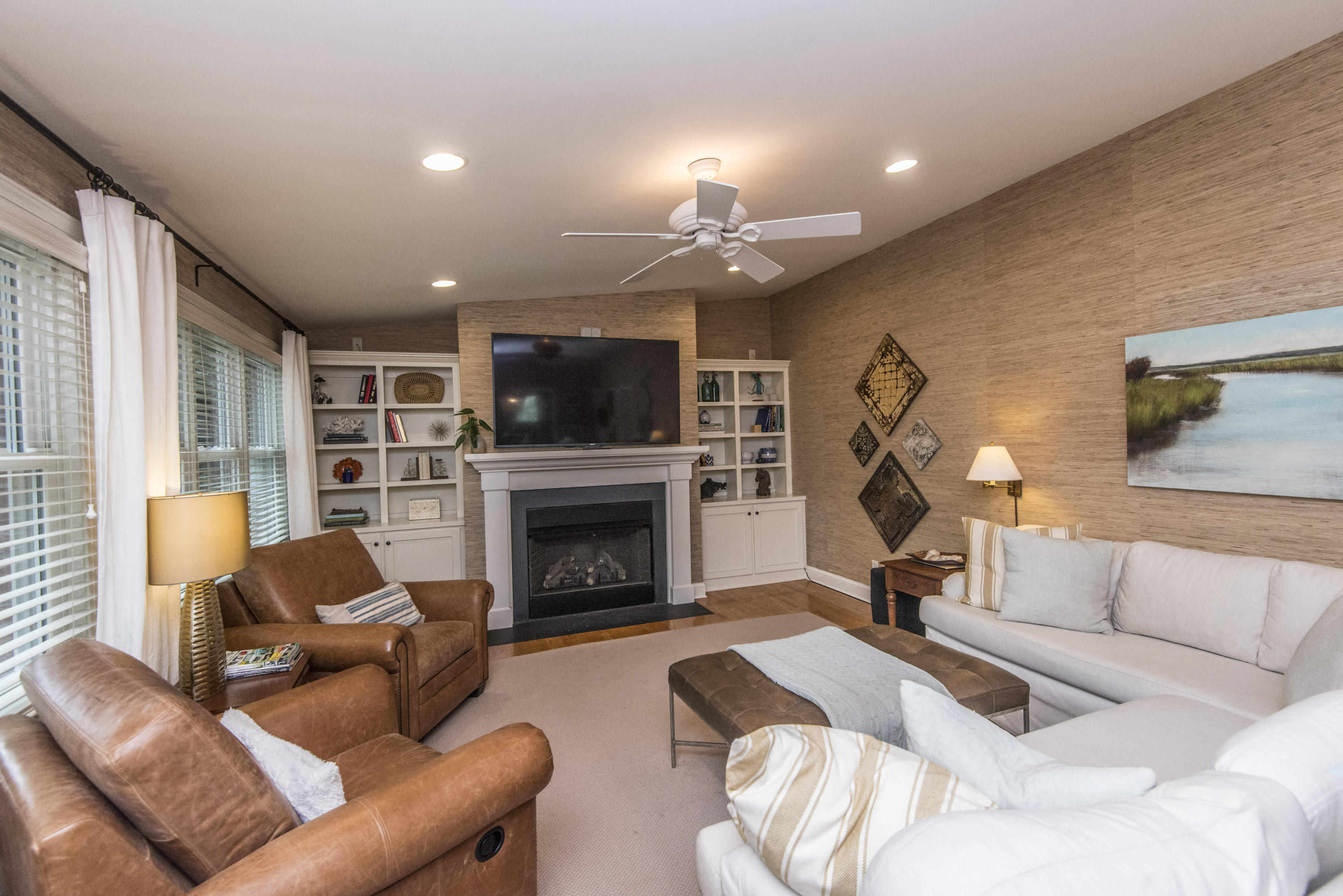 411 Japonica Road Mount Pleasant, SC 29464 - Photo 13 of 29 Great Room