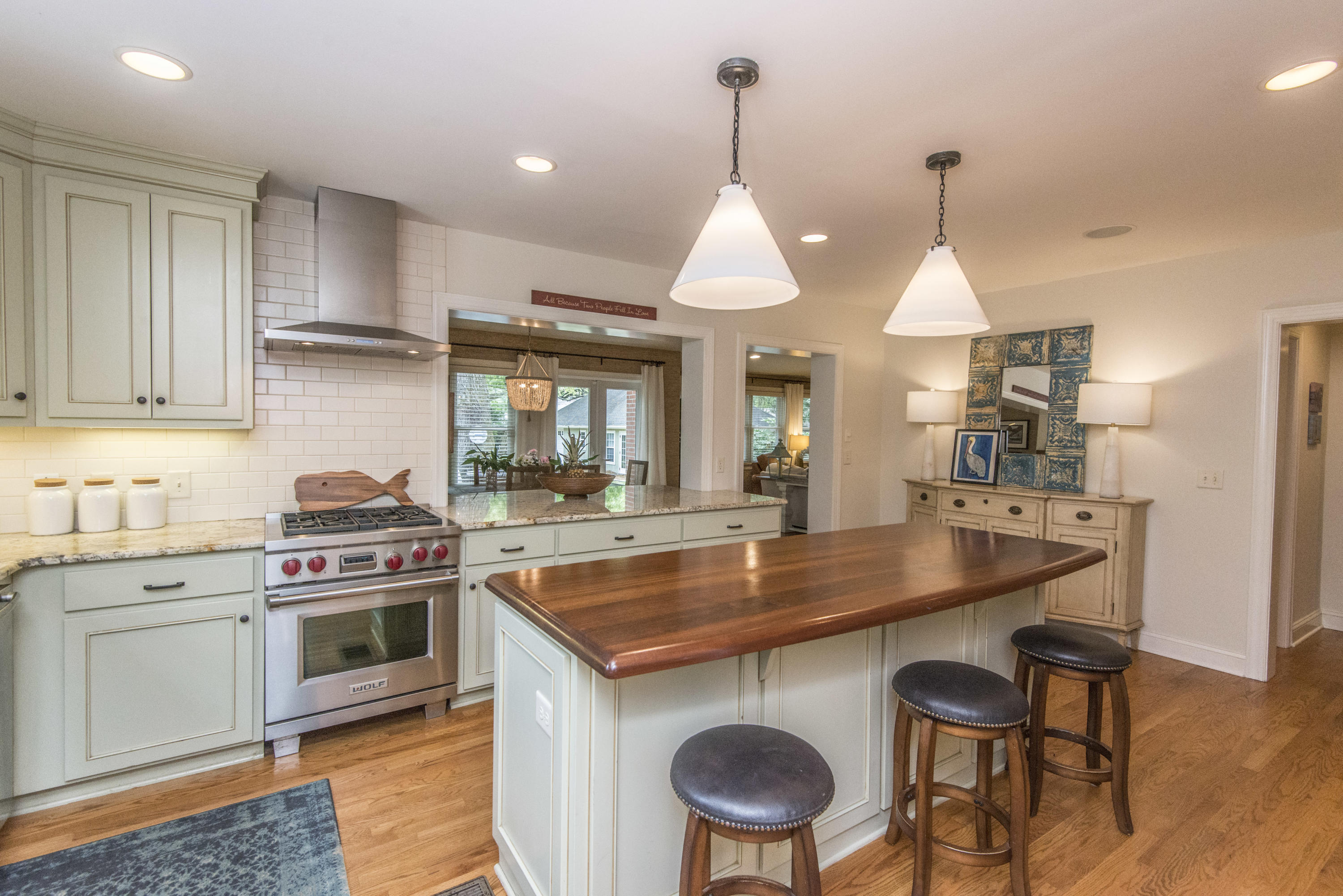 411 Japonica Road Mount Pleasant, SC 29464 - Photo 8 of 29 Kitchen