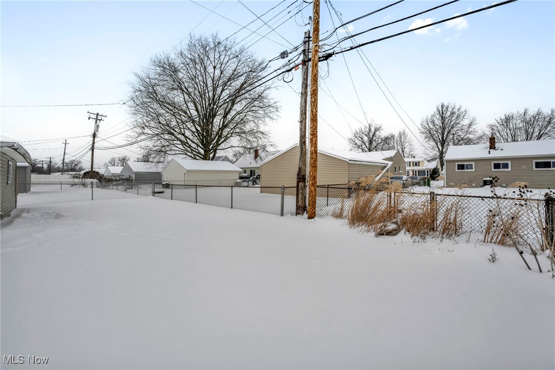 30051 Forestgrove Road Willowick, OH 44095 - Photo 40 of 47