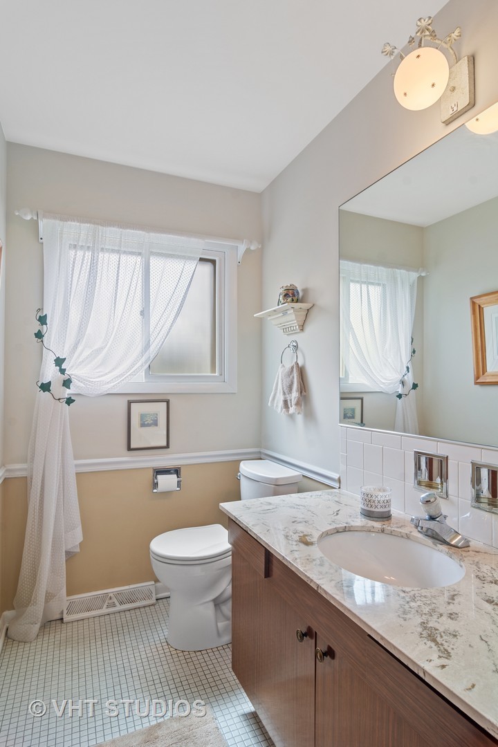 2831 Aspen Road Northbrook, IL 60062 - Photo 14 of 20
