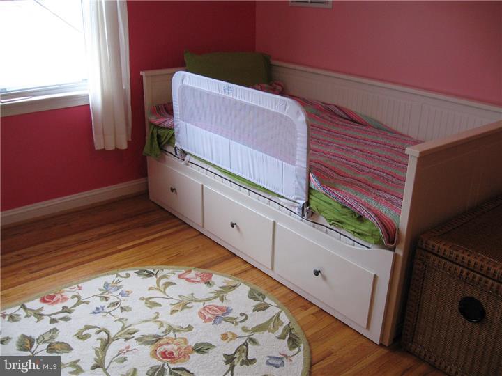 420 Lawrence Road Havertown, PA 19083 - Photo 13 of 14