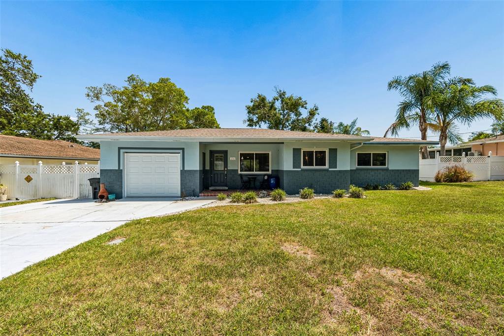 3282 Honeysuckle Road Largo, FL 33770 - Photo 5 of 92