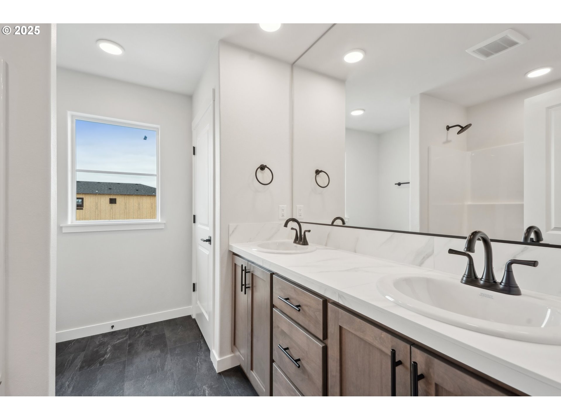 4321 North 11th Way Ridgefield, WA 98642 - Photo 22 of 36 Gallery Image 22