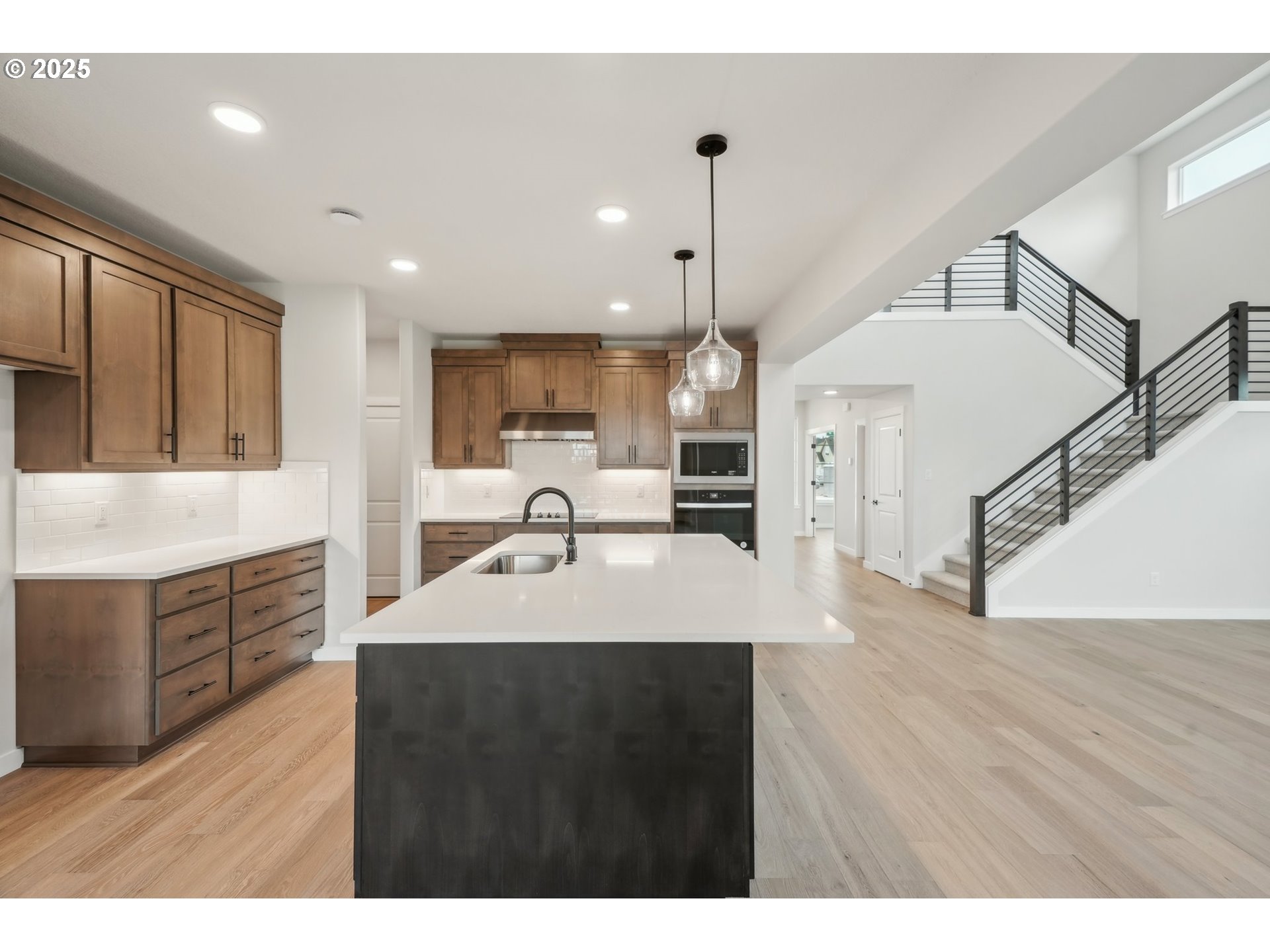 4321 North 11th Way Ridgefield, WA 98642 - Photo 9 of 36 Gallery Image 9