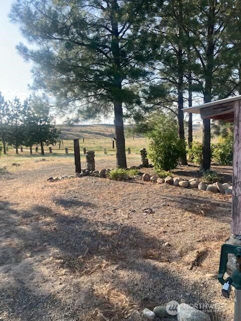 13 Grey Goose Road Omak, WA 98841 - Photo 2 of 9