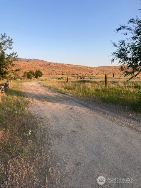 13 Grey Goose Road Omak, WA 98841 - Photo 6 of 9