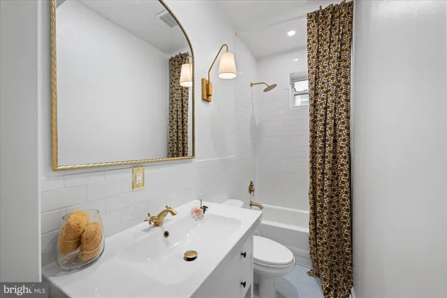 $890,000 | 772 Harvard Street Northwest, Washington, DC 20001