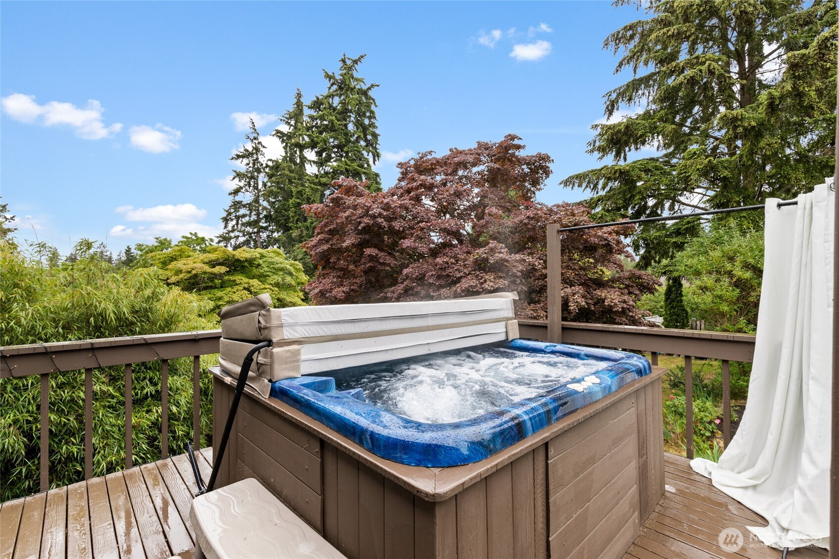8707 Maple Lane Edmonds, WA 98026 - Photo 14 of 40
