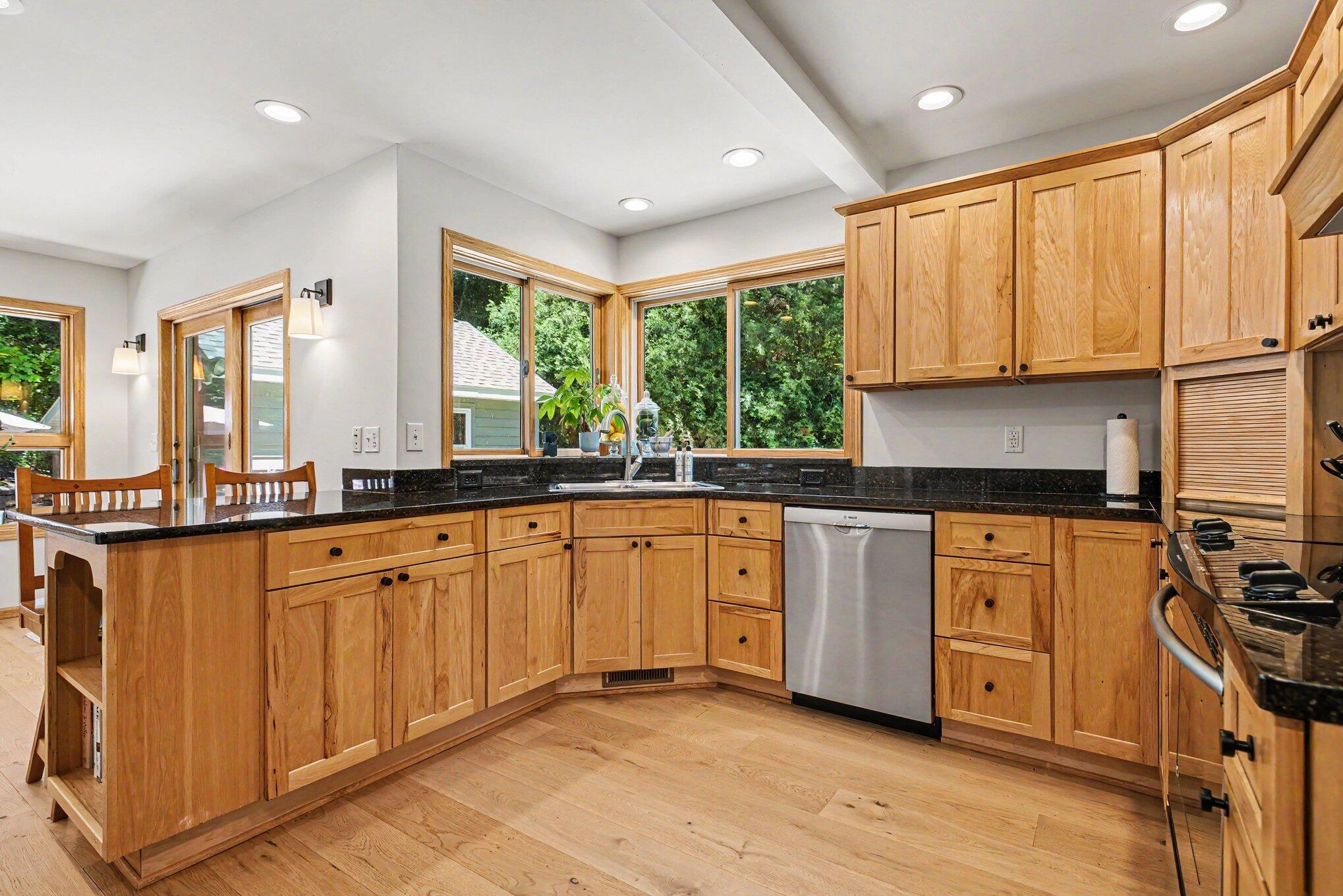 677 Tuttle Road Baroda, MI 49101 - Photo 25 of 51 010_file_5627