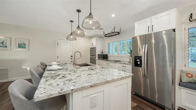 $775,000 | 2426 Wisteria Street, Sarasota, FL 34239