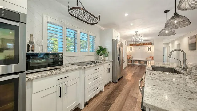 $775,000 | 2426 Wisteria Street, Sarasota, FL 34239