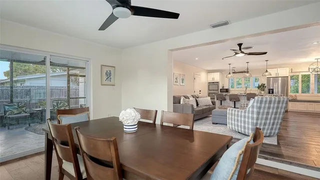 $775,000 | 2426 Wisteria Street, Sarasota, FL 34239