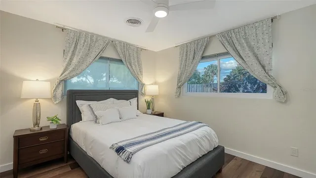 $775,000 | 2426 Wisteria Street, Sarasota, FL 34239