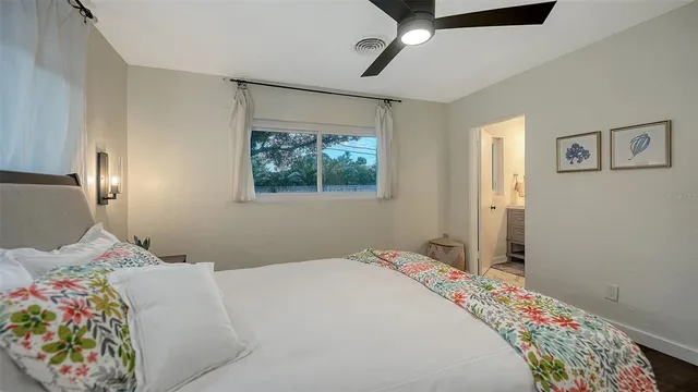 $775,000 | 2426 Wisteria Street, Sarasota, FL 34239