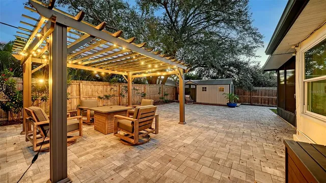 $775,000 | 2426 Wisteria Street, Sarasota, FL 34239