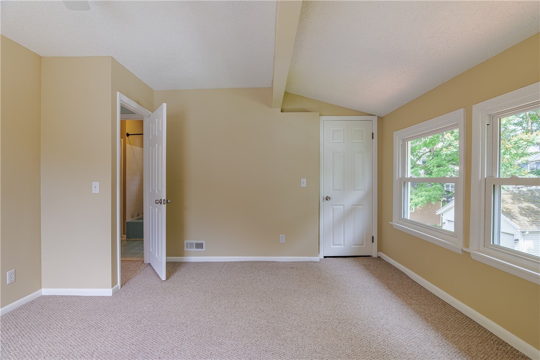 210 Laurelton Road Irondequoit, NY 14609 - Photo 26 of 50