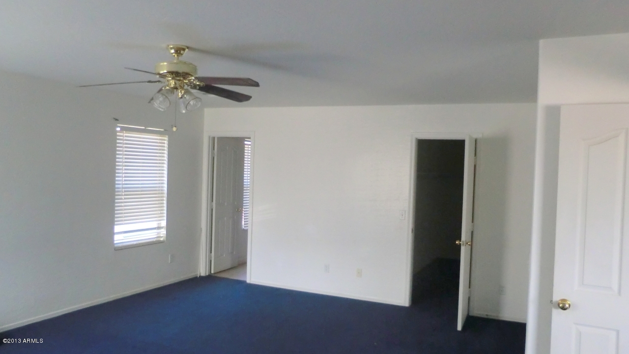 3304 South Conestoga Road Apache Junction, AZ 85119 - Photo 8 of 15 HUGE MASTER BEDROOM