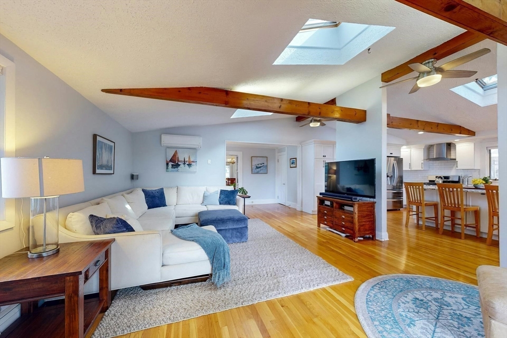 39 Botolph Street Melrose, MA 02176 - Photo 6 of 42